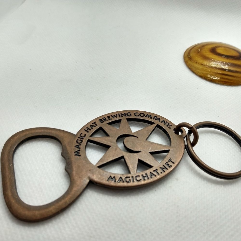 Magic hat brewing company Bottle opener keychain‎
